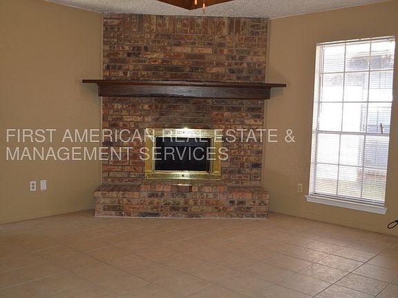 3rd image of 601 Lost Springs Ct APT B