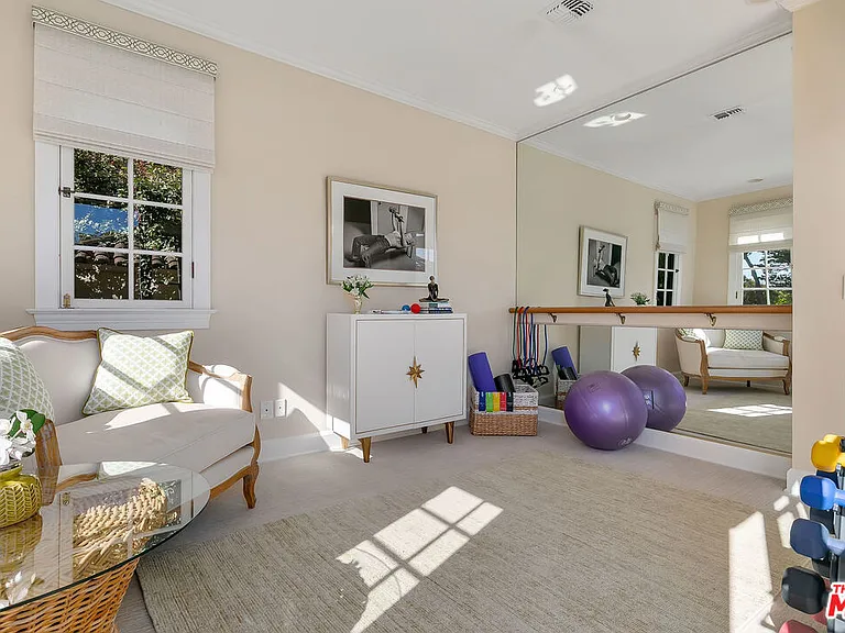 332 S Anita Ave — Photo 34