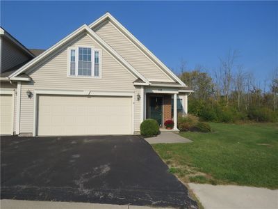 135 Eagle Pine Way, Rochester, NY, 14623