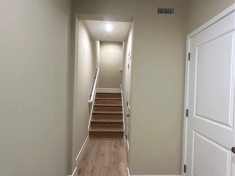121 Tallowood — Photo 10