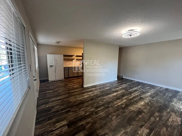 615 46th Avenue Ct — Photo 3