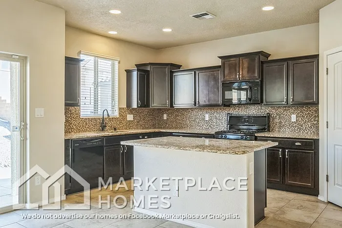 7114 Wasilla Dr NE — Photo 7