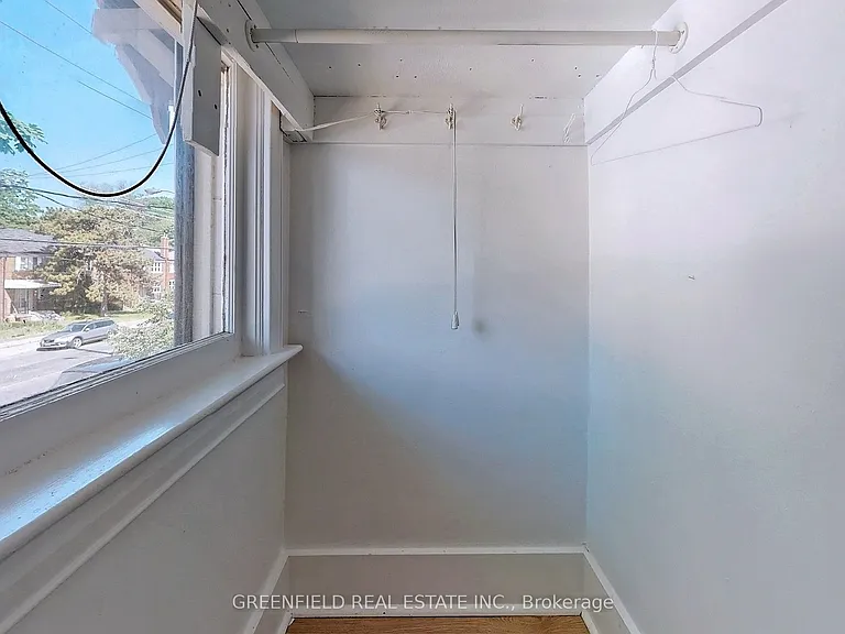 1747 Bayview Ave #UPPER — Photo 12