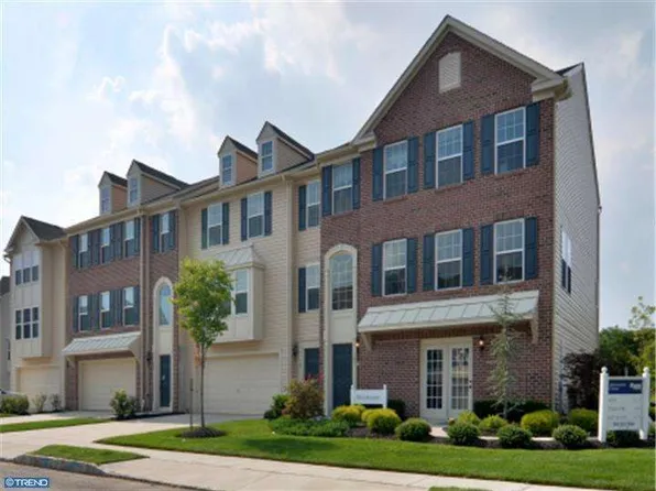 205 Nathan Dr #205, Cinnaminson, NJ 08077