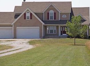 911 E 2100th Rd, Eudora, KS 66025