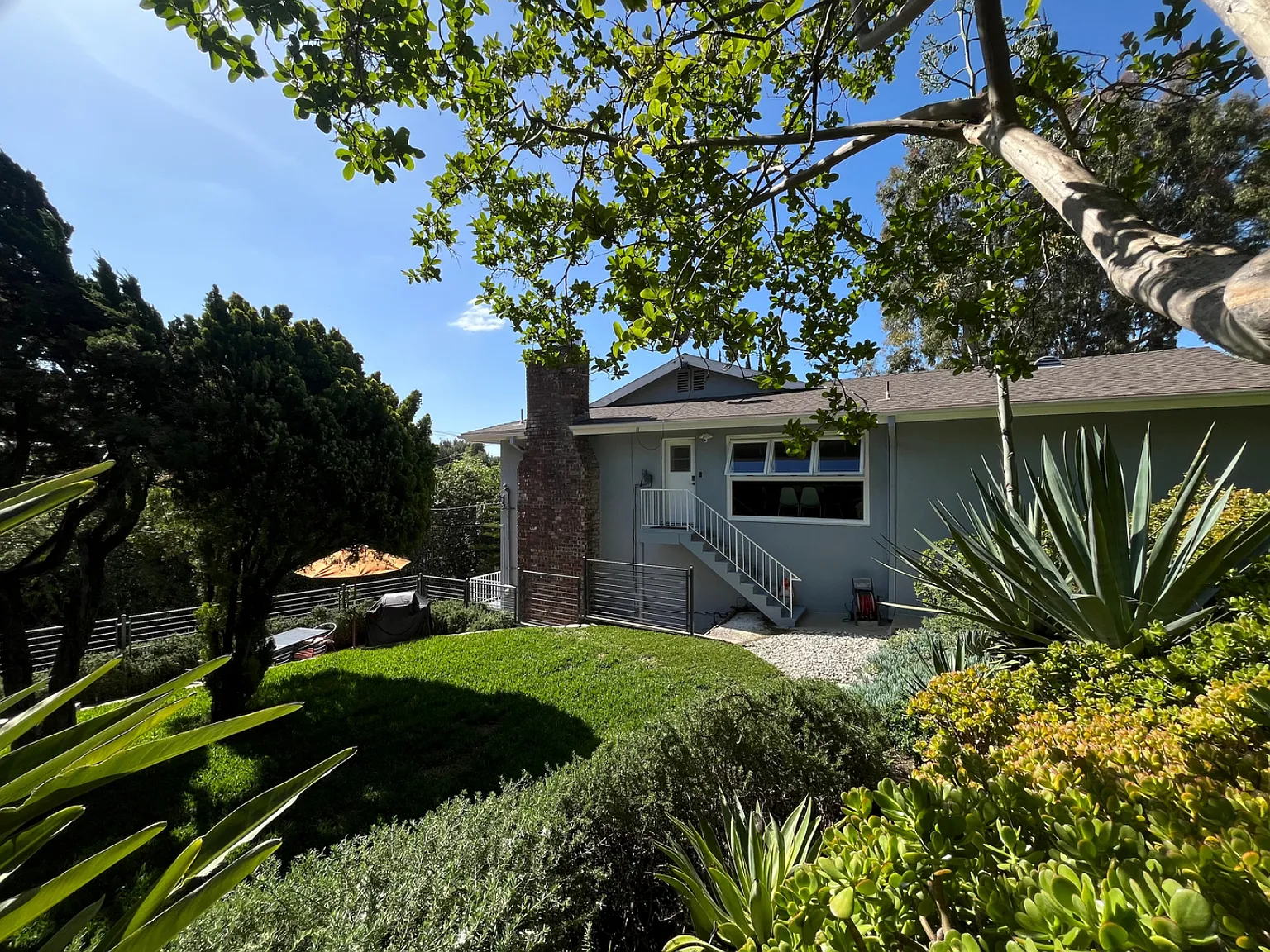 420 Tamarac Dr — Photo 4