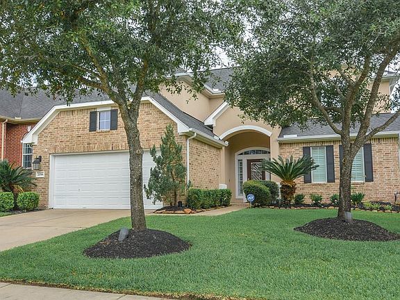 Home is located in Grand Lakes neighborhood which is known for its highly rated schools and LOW TAXES. Home did NOT FLOOD in hurricane Harvey.