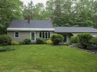 14 Cottage St, Freeport, ME 04032