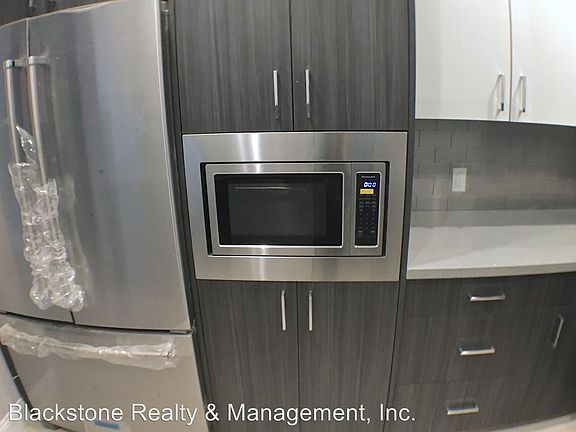 5th image of 1941 Waltonia Dr Unit 303