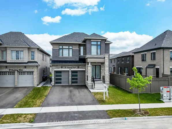 39 Academy Dr, Brampton, ON L6P 3C3