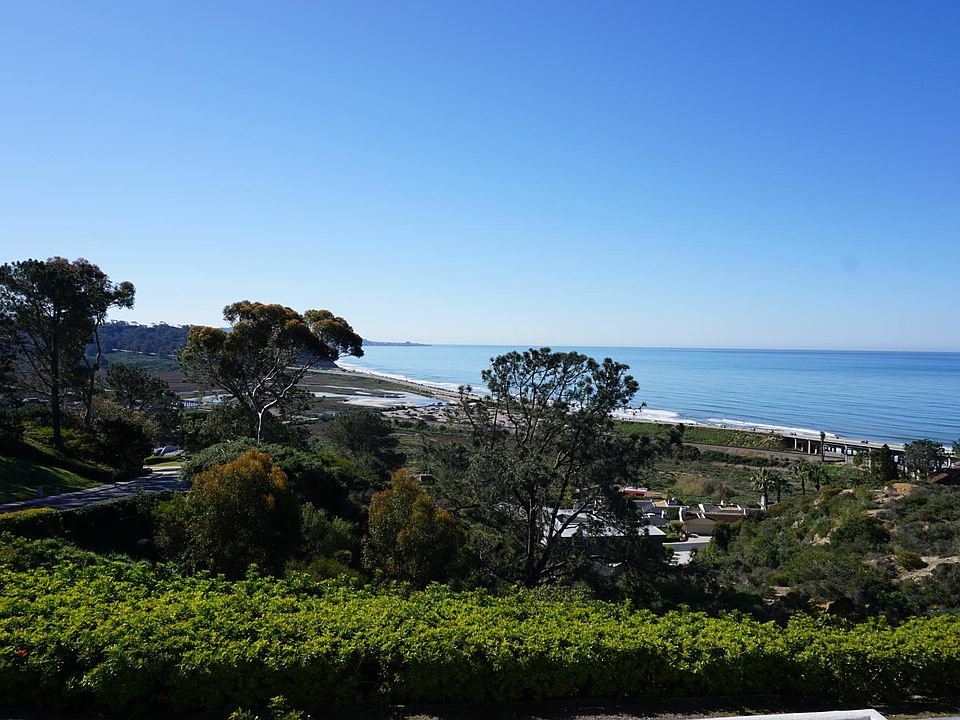 View facing directly South toward La Jolla