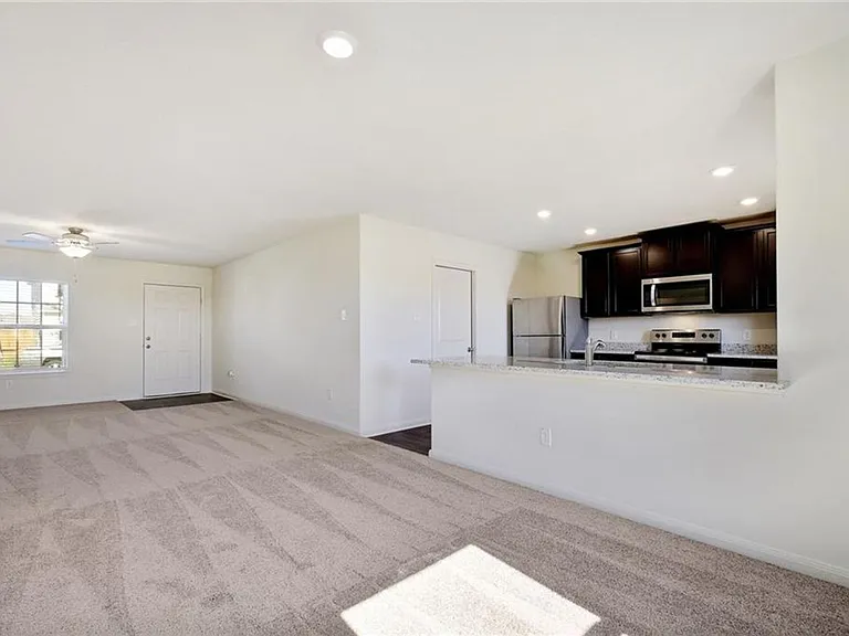 221 Sunnymeade Ln — Photo 5