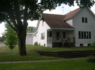 213 W Union St, Maple Rapids, MI 48853