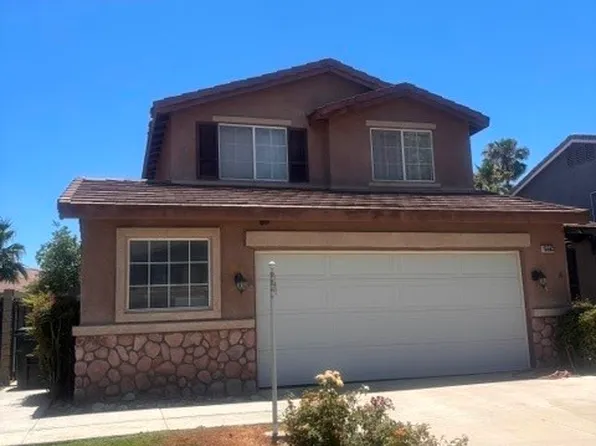 15563 Aerostar Ct, Fontana, CA 92336