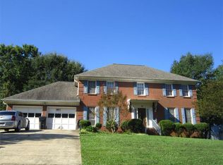 1095 Sweetwater Cir, Lawrenceville, GA 30044