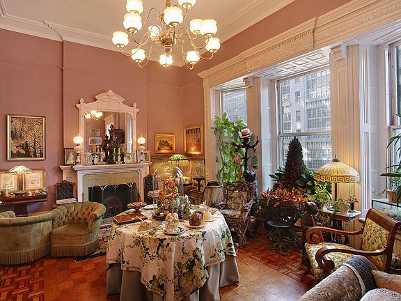 2nd image of 205 W 57th St APT 6C