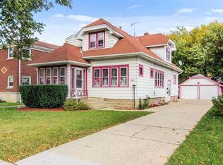 2970 S 60th St #B, Milwaukee, WI 53219