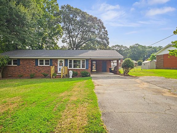 3rd image of 257 Crawford Cir