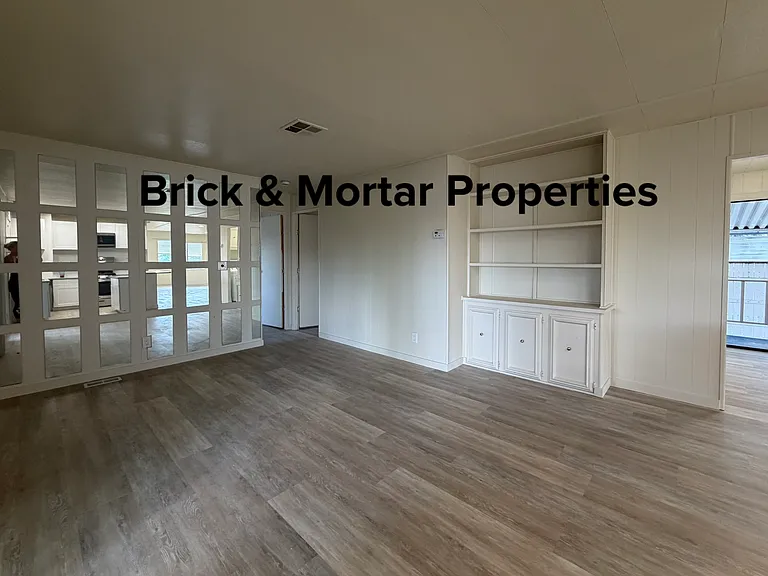 330 Taurus Cir — Photo 5