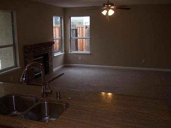5th image of 1580 Foxwood Dr