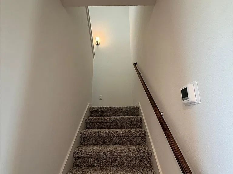 10661 Berry Br — Photo 13