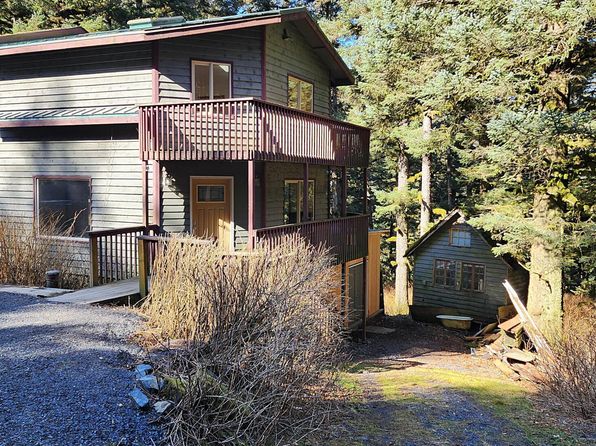 3291 Lakeview Dr, Kodiak, AK 99615