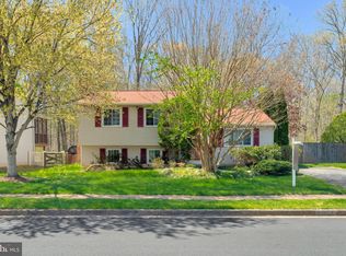 15019 Olddale Rd, Centreville, VA 20120