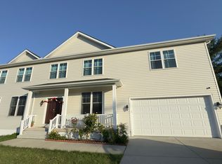 45585 Feyes Cir, Sterling, VA 20164