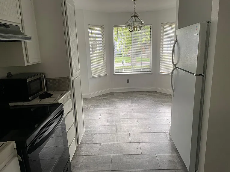 10713 N Windham Bay Cir — Photo 4