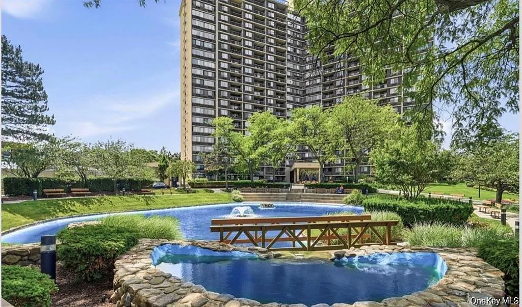 1 bed, 1.0 bath, 762 sqft, $3,100 — Photo 1