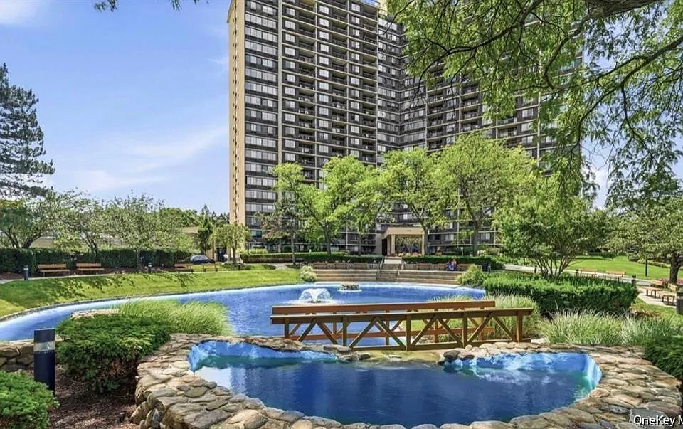 1 Bay Club Dr #16W