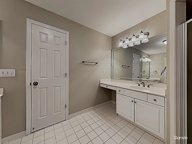 1729 Russet Crest Cir — Photo 8