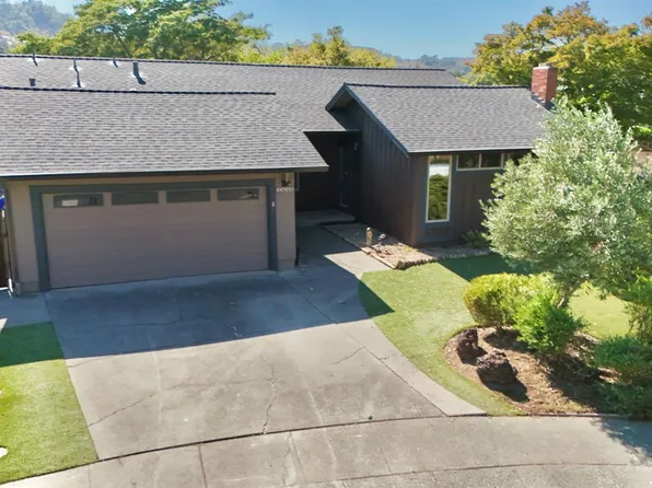 3436 Meadowbrook Court, Napa, CA 94558