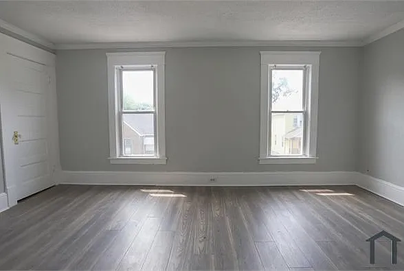 10635 Dupont Ave — Photo 16