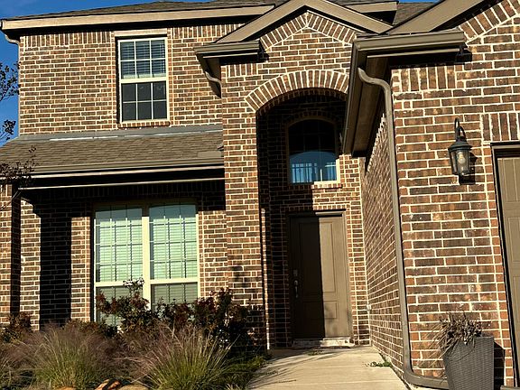 3rd image of 1215 Gibson Dr