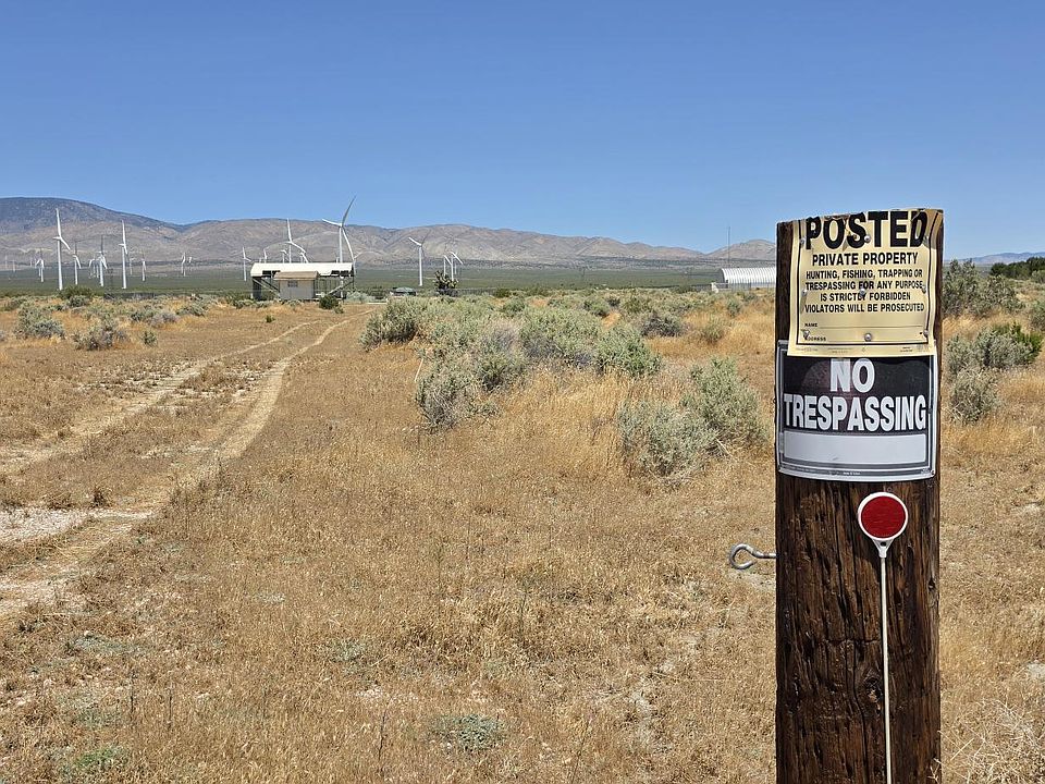 1st image of 155th West Rosamond Blvd