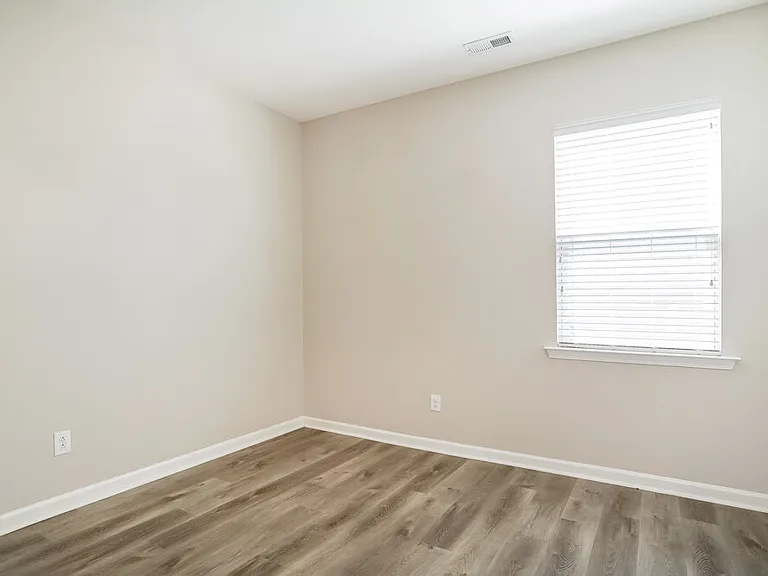 1029 Avondale Dr — Photo 15