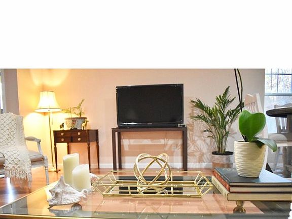 3rd image of 2810 Village Ct NE #2810