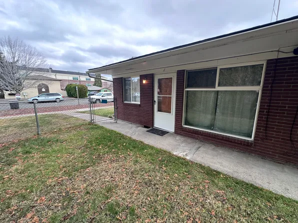 210 S 8th Ave #1, Yakima, WA 98902
