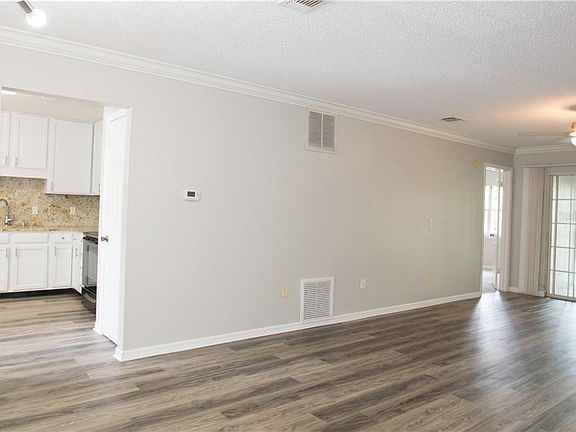4th image of 1205 Clubside Dr #1205