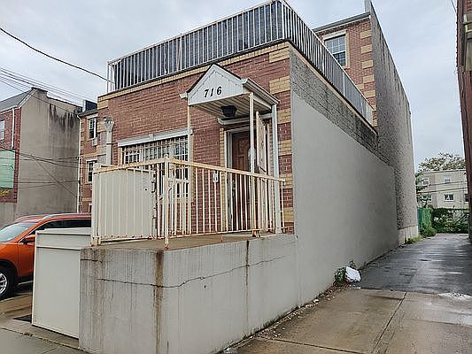 5th image of 716 E 96th St Floor 1
