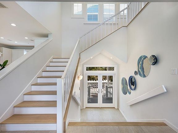 4th image of 585 BUTTONWOOD BAY DRIVE