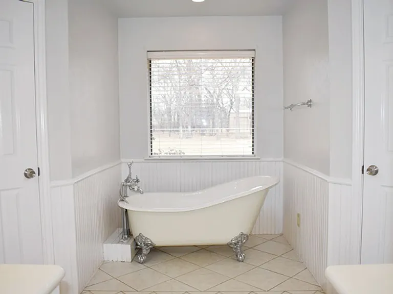 850 Ginger Ct — Photo 11