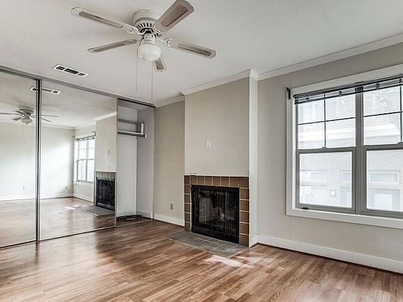 2nd image of 3321 Oak Grove Ave #1417