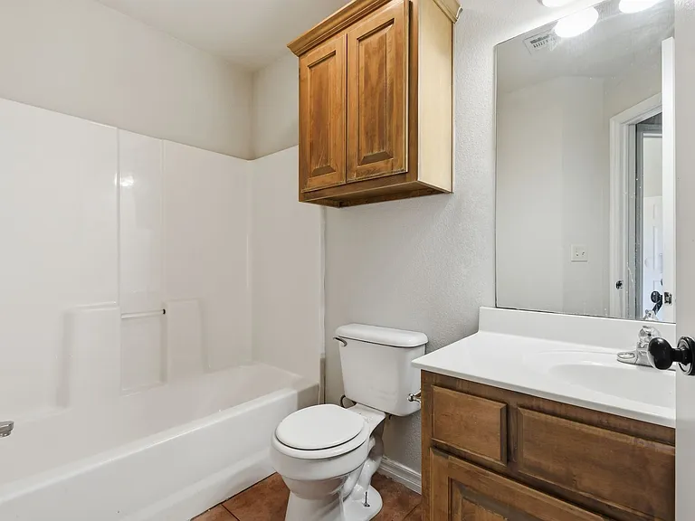 25620 Briar Dr — Photo 16