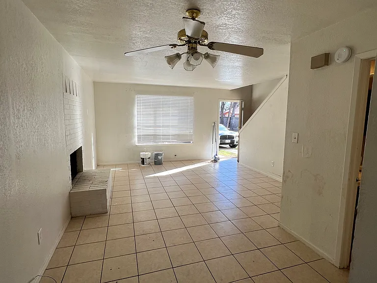 519 E Sanford St #1 — Photo 7