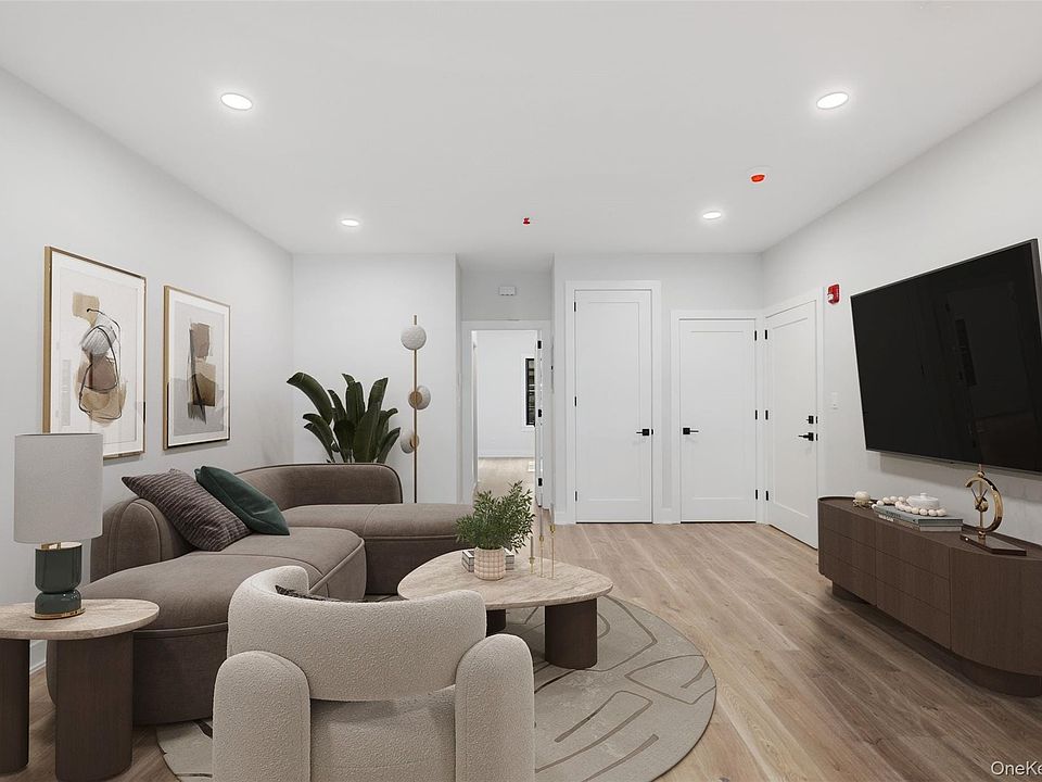 1st image of 447 Warburton Ave #1