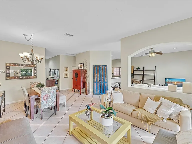 3711 Falcon Ridge Cir — Photo 12
