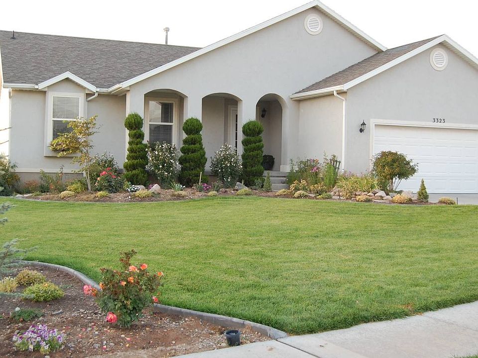 1st image of 3323 E Canyon Crest Dr