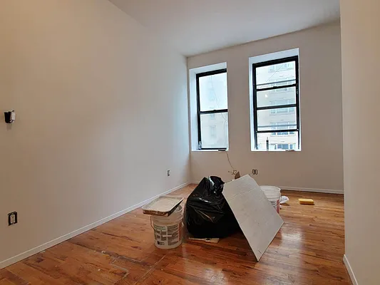 Rented by Bond New York | media 24